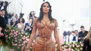 Kim Kardashian1 6 Kim Kardashian