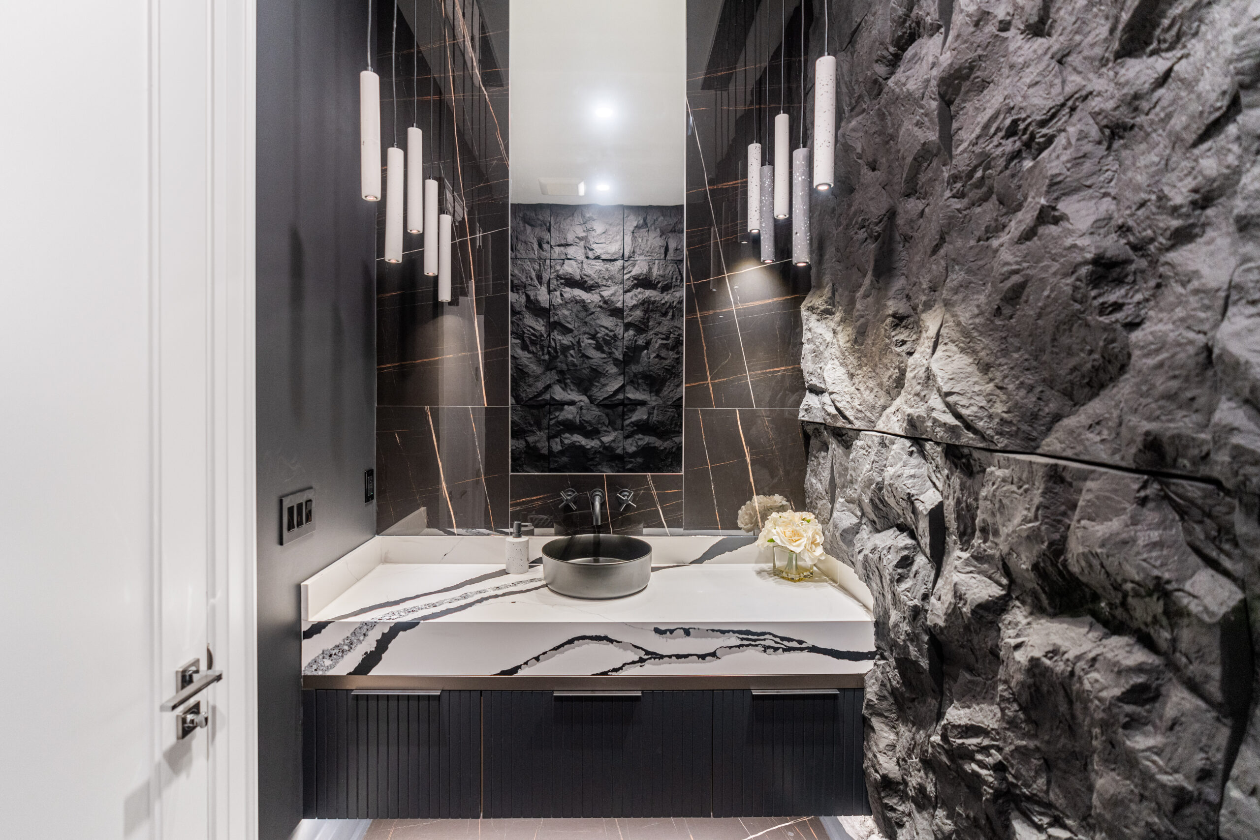 Where Personal Vision Meets Architectural Brilliance 7 009