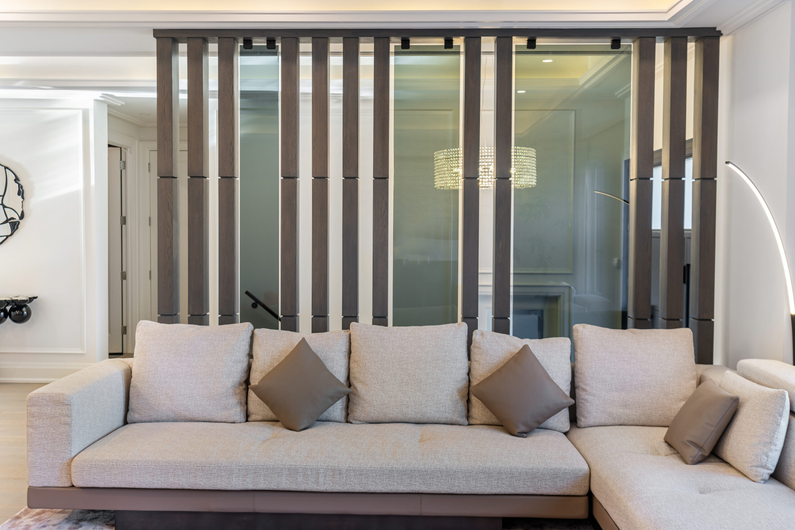 Where Personal Vision Meets Architectural Brilliance 8 022